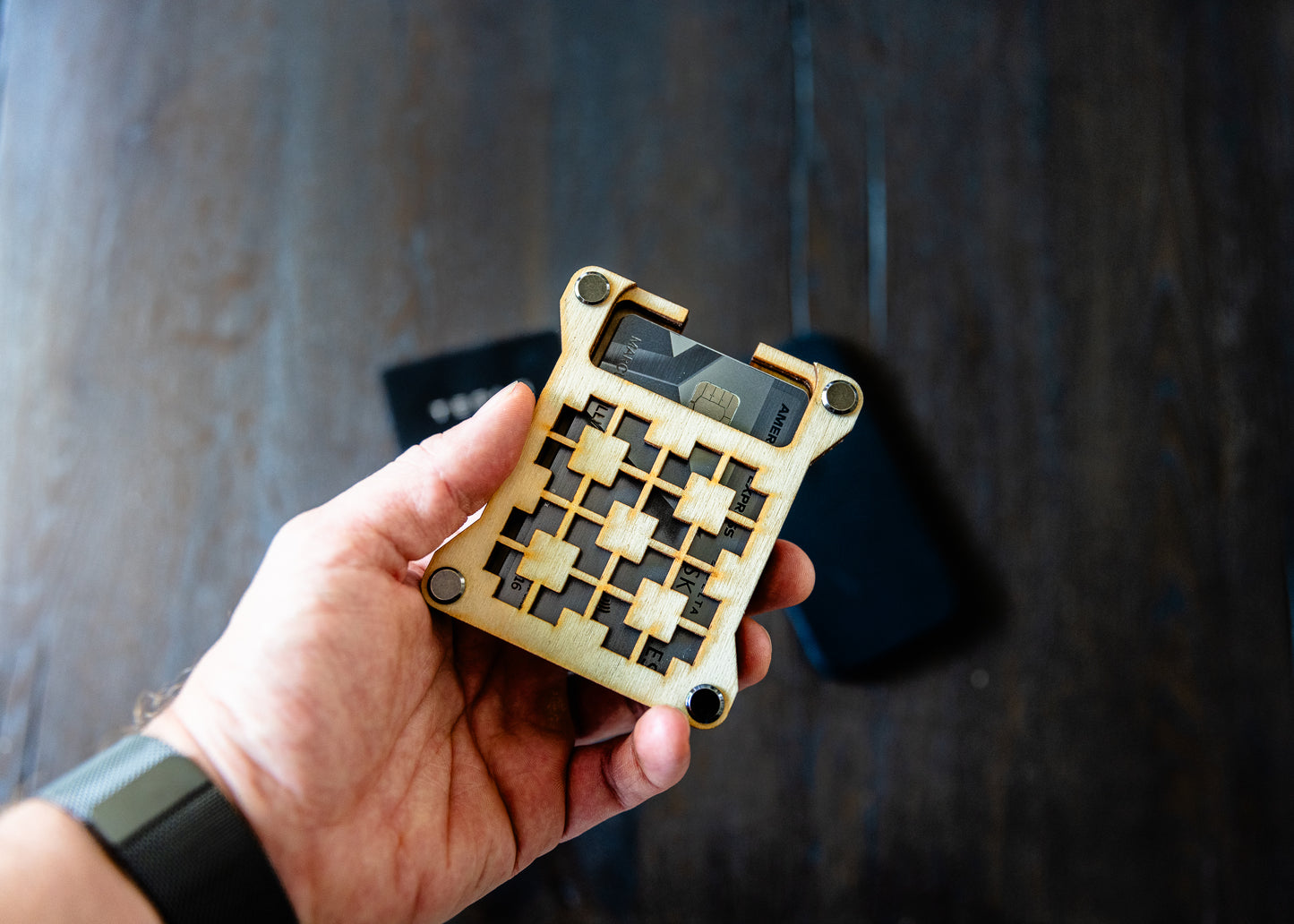 Rivet Wallet - A Minimalist Cash, Credit, & Gift Cardholder for the Modern Age